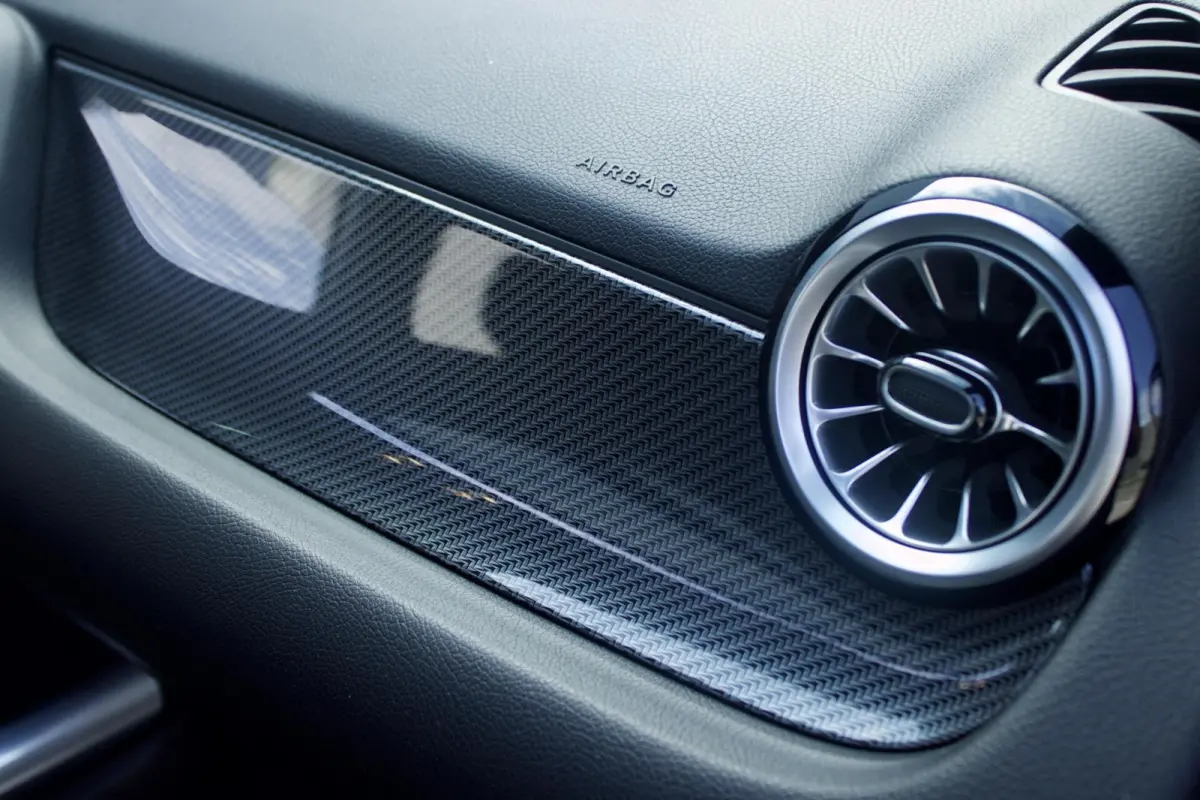 Mercedes-Benz GLA 180 AMG | Pano - Keyless - Camera - Sfeer
