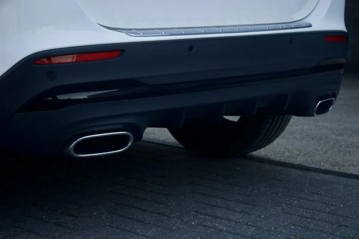Mercedes-Benz GLA 180 AMG | Pano - Keyless - Camera - Sfeer