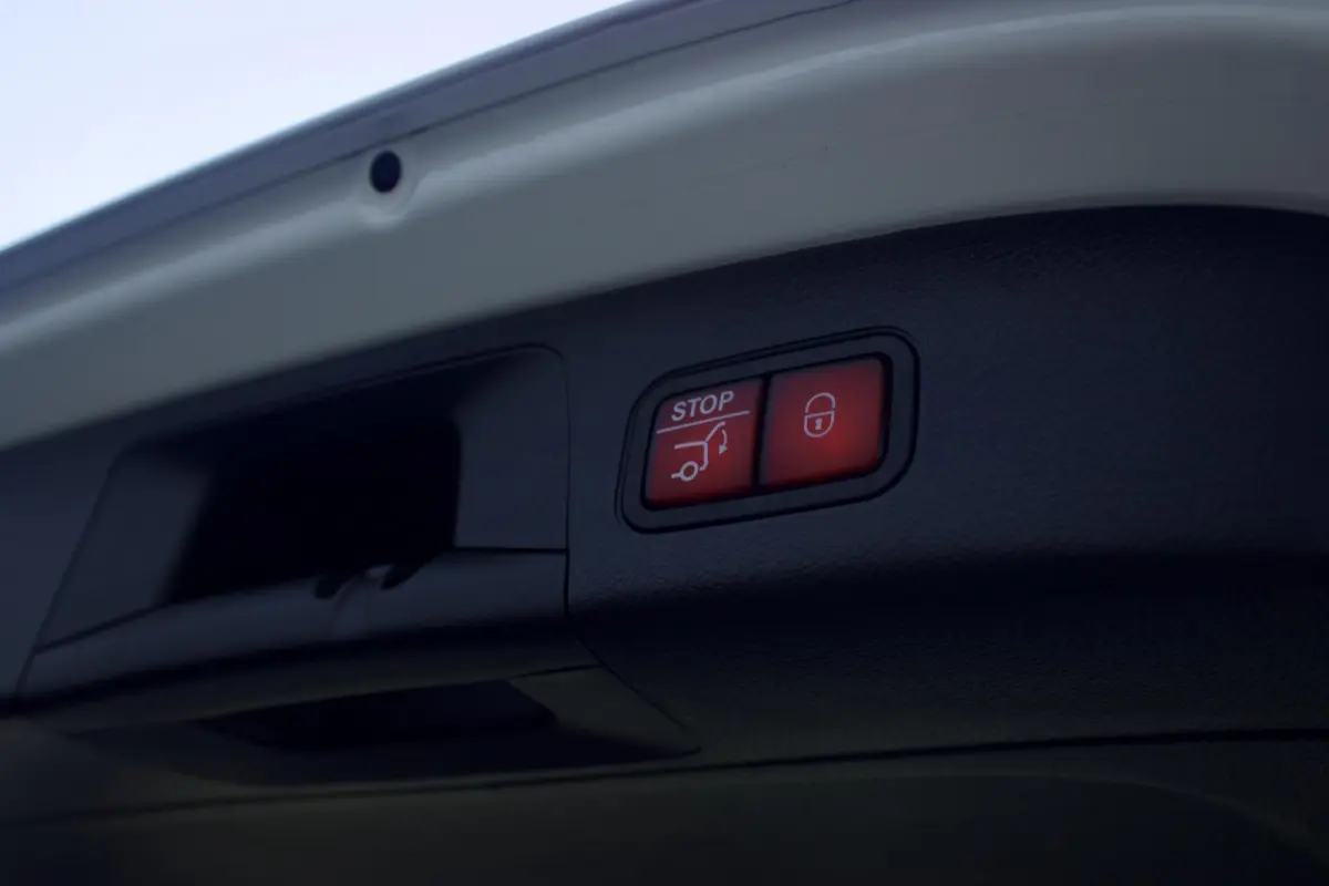 Mercedes-Benz GLA 180 AMG | Pano - Keyless - Camera - Sfeer