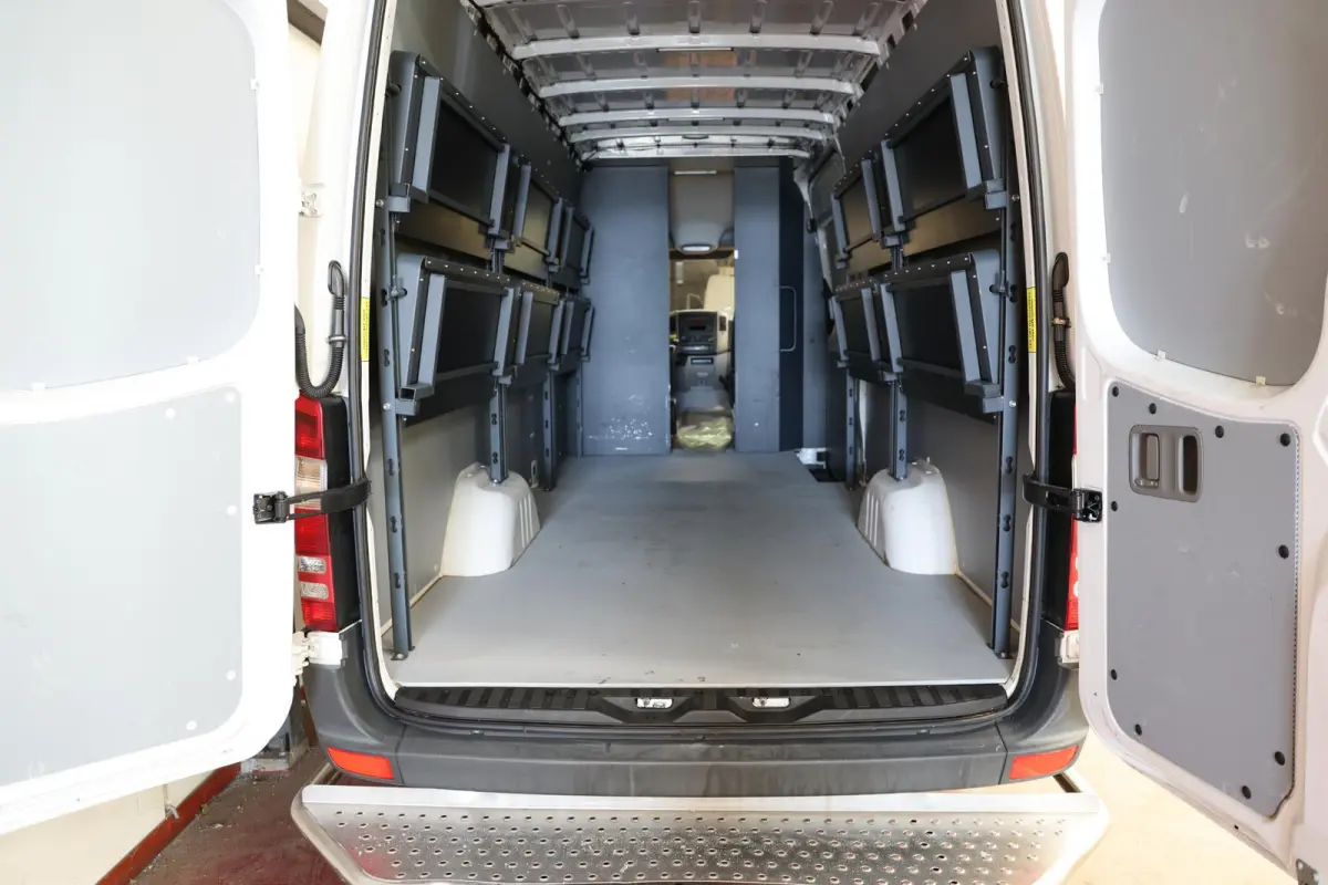 311 2.2 CDI AUTOMAAT L3H2 POST NL EURO 6