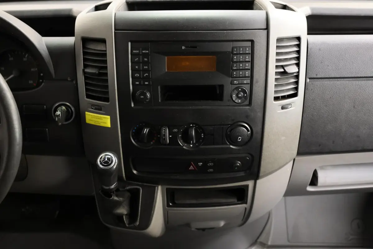 311 2.2 CDI AUTOMAAT L3H2 POST NL EURO 6