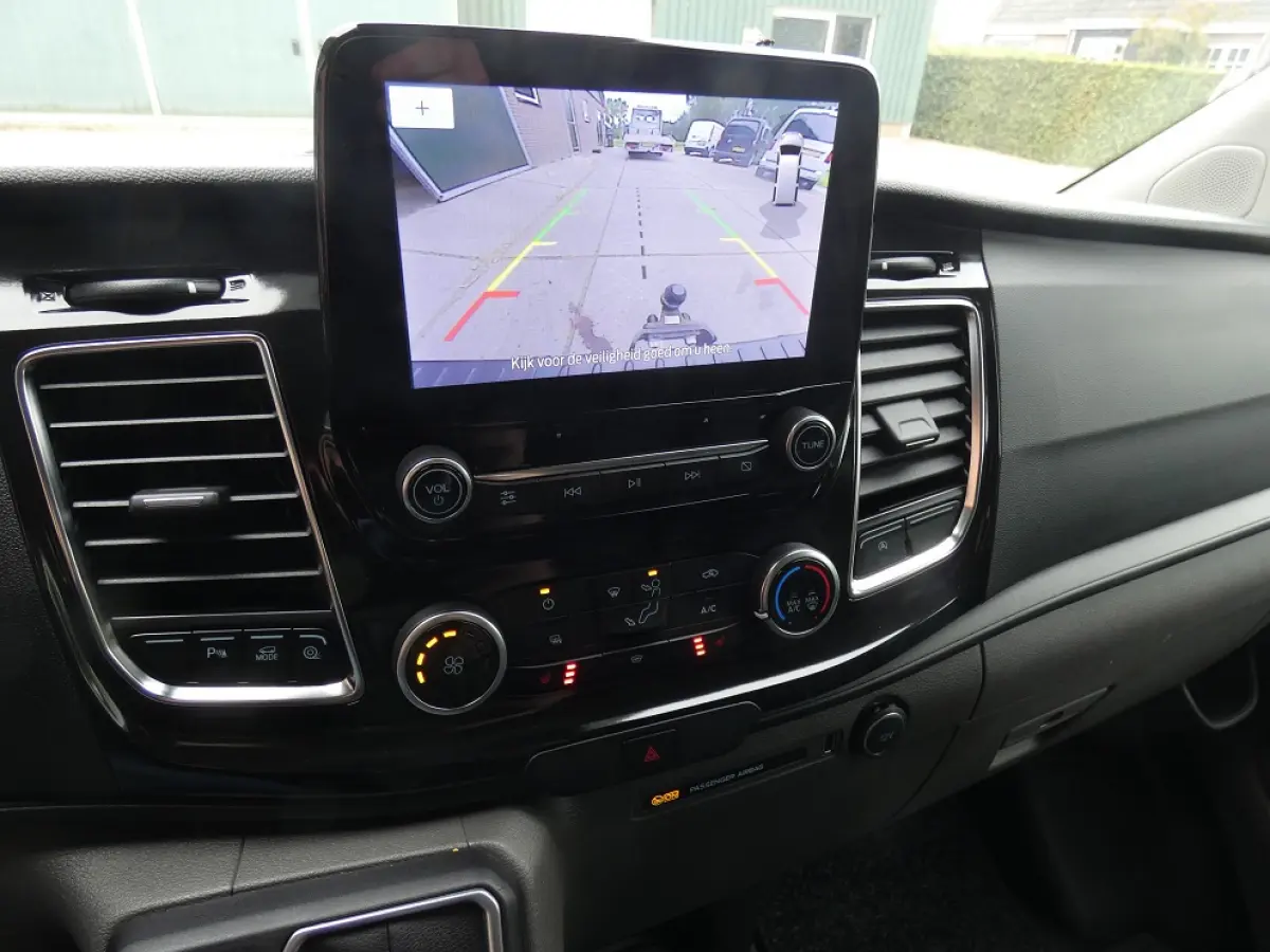 320 2.0 TDCI L2H1 Sport*navi/cam * 3zits