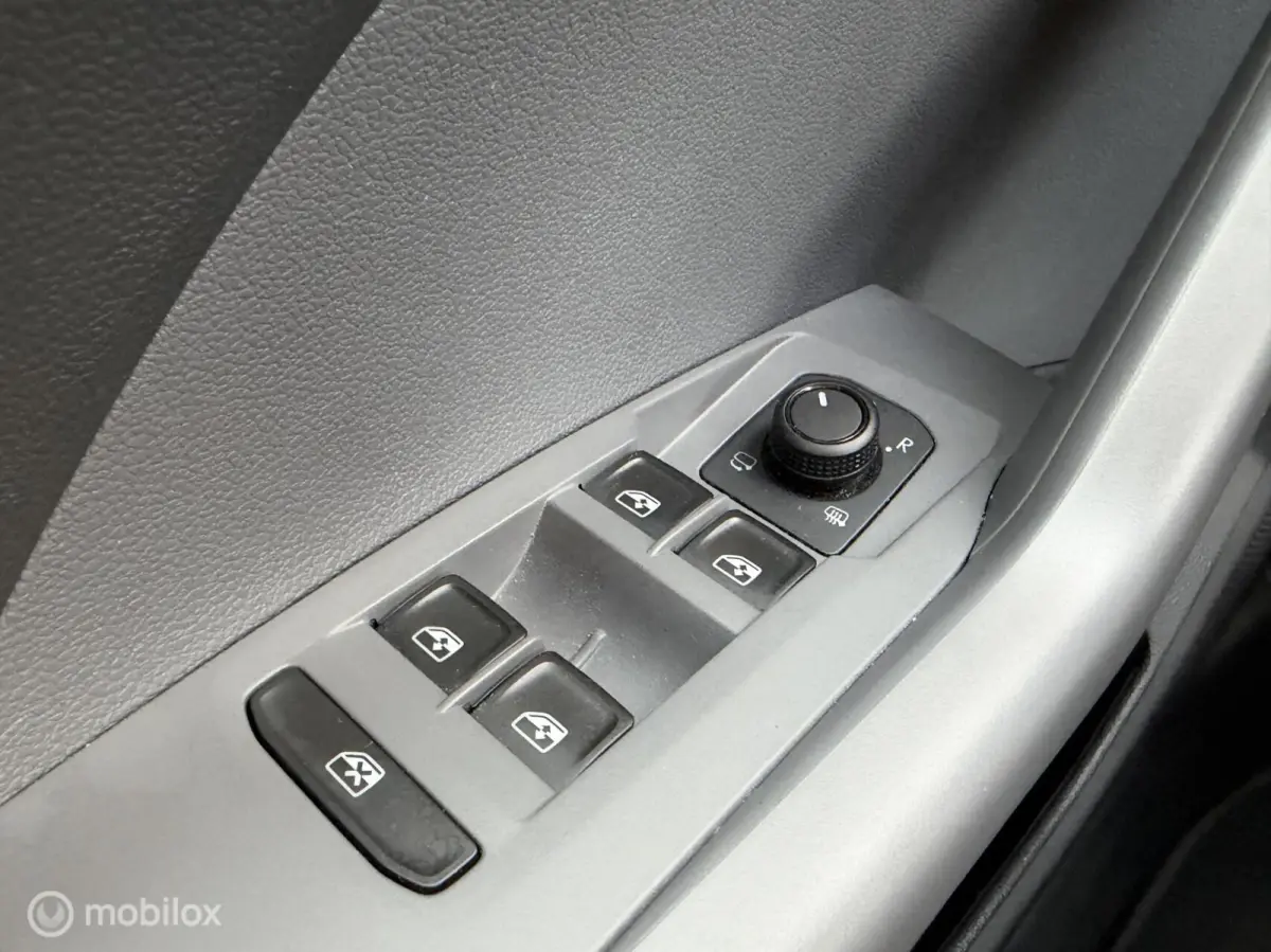 1.0 TSI Life Business 2020 / Carplay / Navigatie / Adaptief cruise / 1e eigenaar NAP