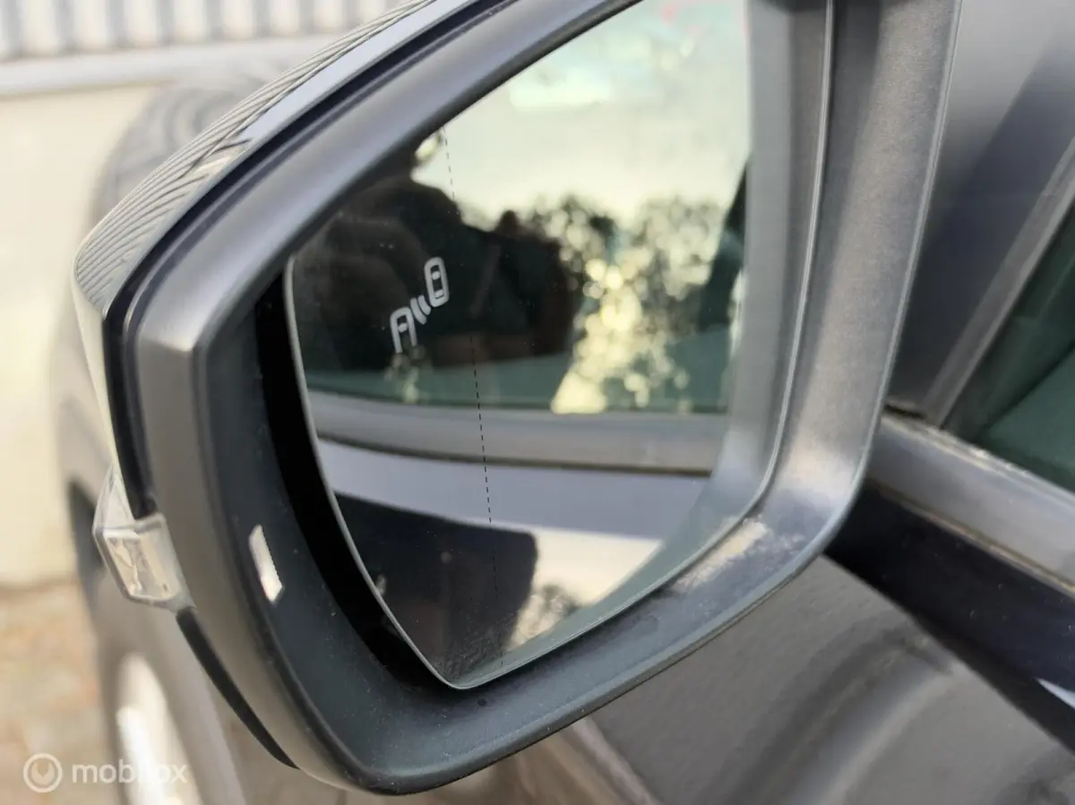 1.0 TSI Life Business 2020 / Carplay / Navigatie / Adaptief cruise / 1e eigenaar NAP