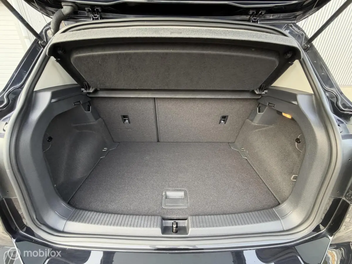 1.0 TSI Life Business 2020 / Carplay / Navigatie / Adaptief cruise / 1e eigenaar NAP