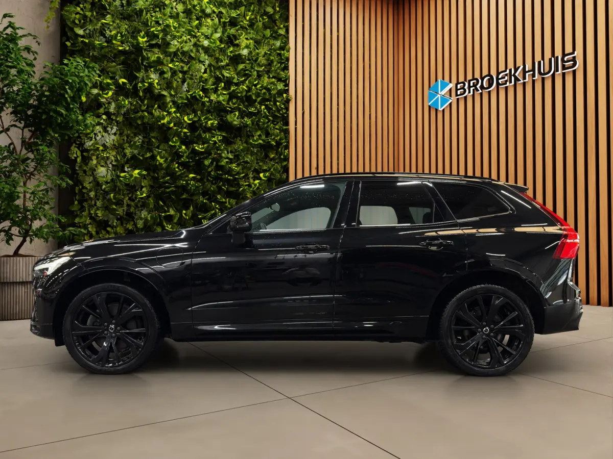 2.0 T6 Plug-in hybrid AWD Plus Dark