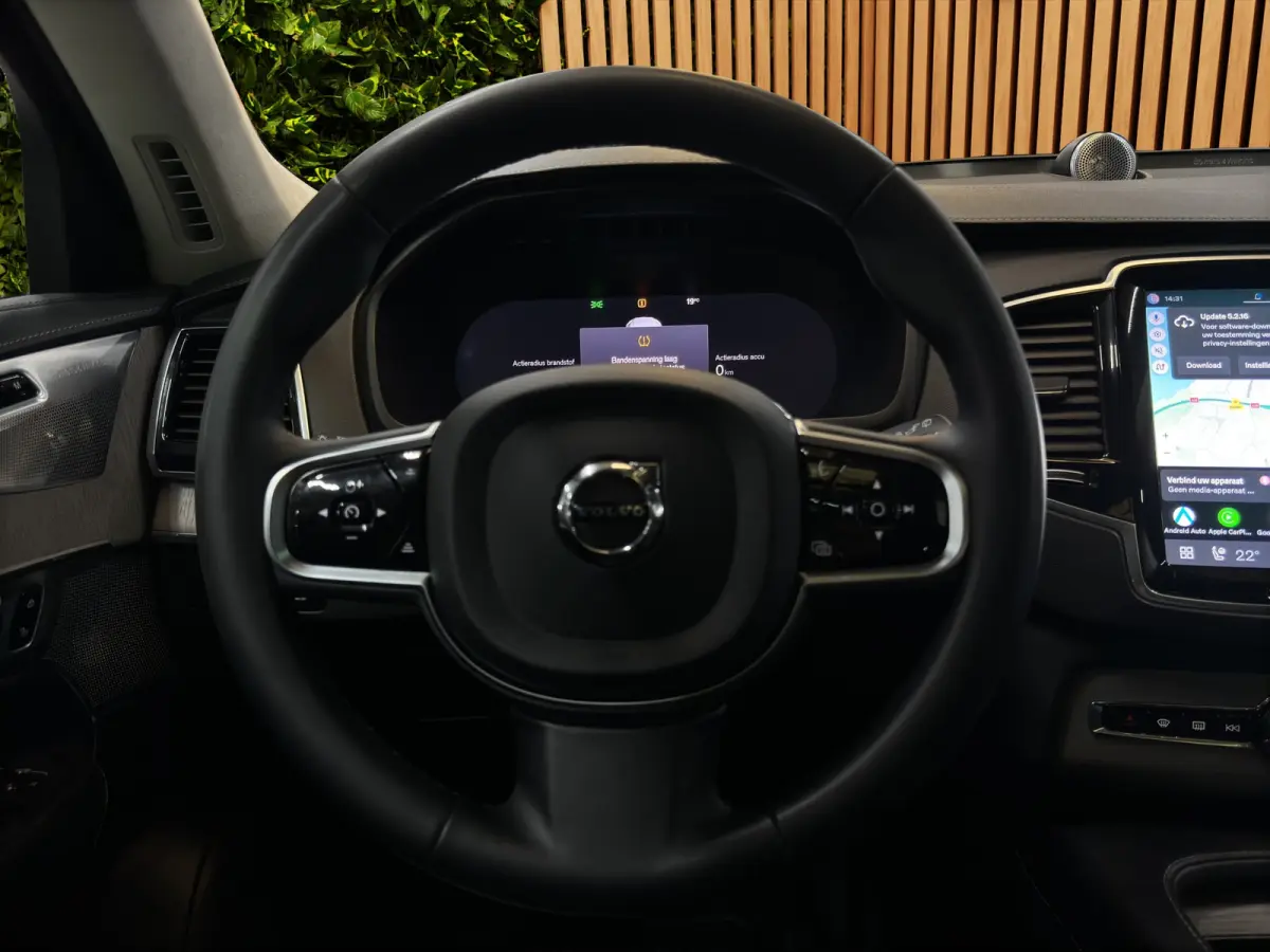 2.0 T8 Plug-in hybrid AWD Ultra Dark Luchtvering | Stoelmassage | Bliss | Bowers&Wilkins | Trekhaak | Blackpack|