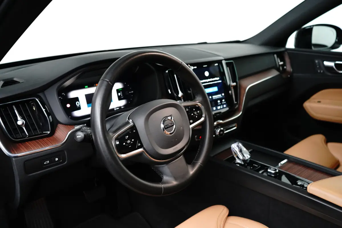 2.0 T6 Plus-in Hyrbid AWD Plus Dark Stoelventilatie/verwarming | Bliss |Trekhaak | 360cam |