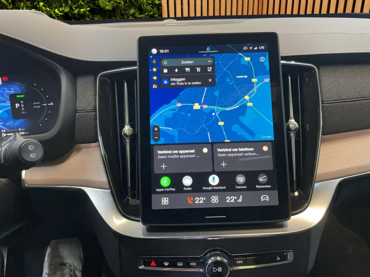2.0 T8 Plug-in hybrid AWD Ultra Bright Luchtvering|  Panoramadak | Harman&Kardon | Trekhaak |