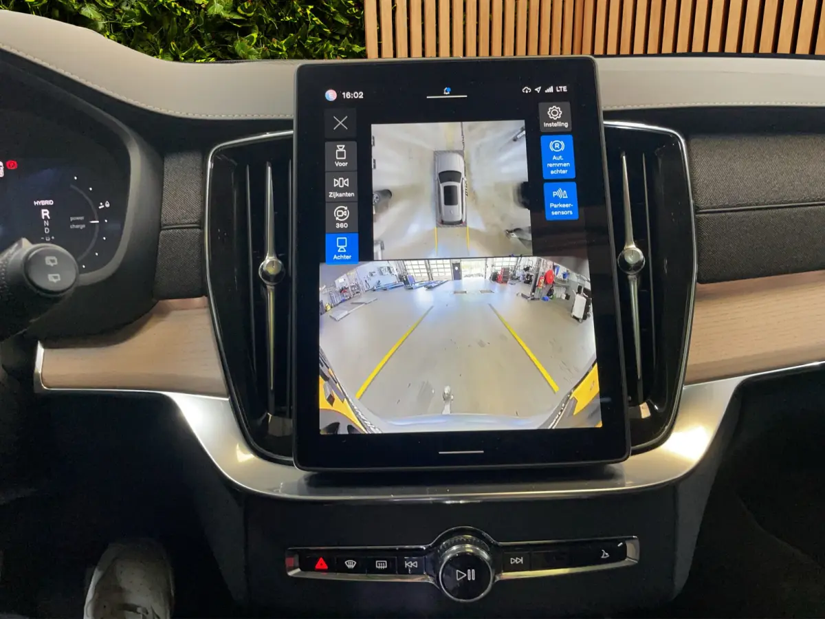 2.0 T8 Plug-in hybrid AWD Ultra Bright Luchtvering|  Panoramadak | Harman&Kardon | Trekhaak |