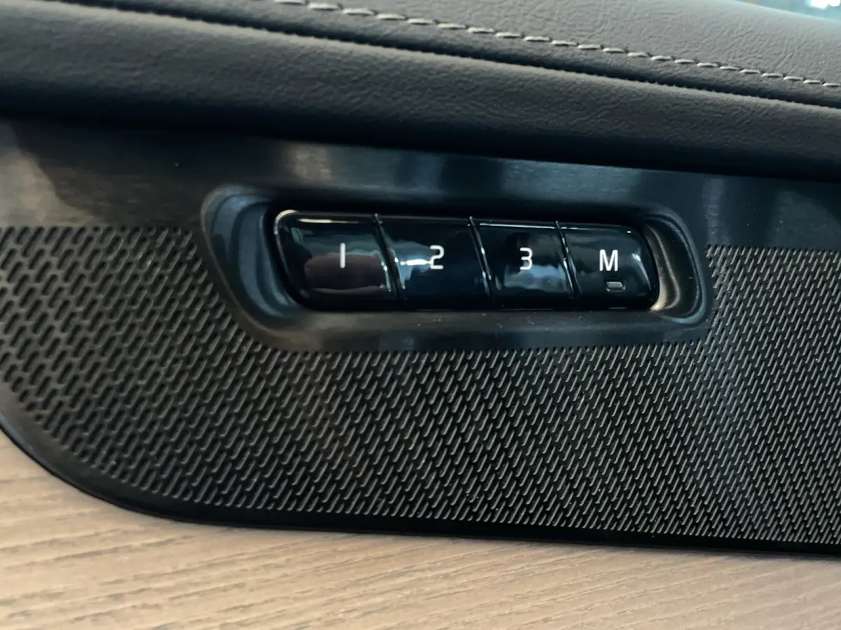 2.0 T8 Plug-in hybrid AWD Ultra Bright Luchtvering|  Panoramadak | Harman&Kardon | Trekhaak |