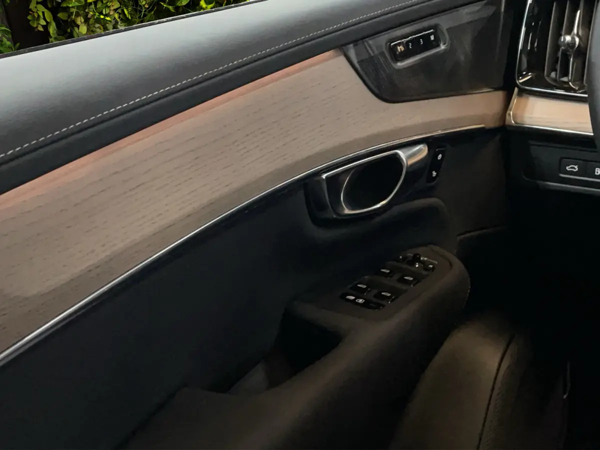 2.0 T8 Plug-in hybrid AWD Ultra Bright Luchtvering|  Panoramadak | Harman&Kardon | Trekhaak |
