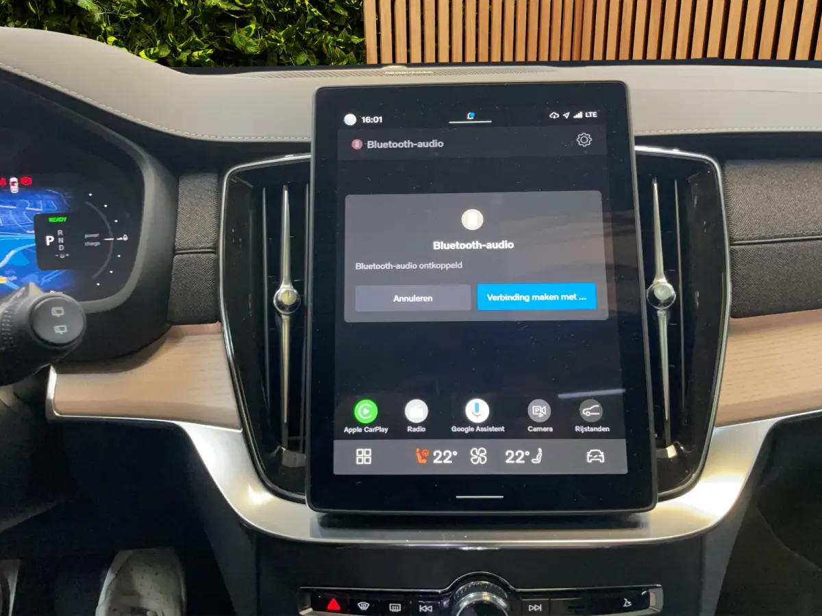 2.0 T8 Plug-in hybrid AWD Ultra Bright Luchtvering|  Panoramadak | Harman&Kardon | Trekhaak |