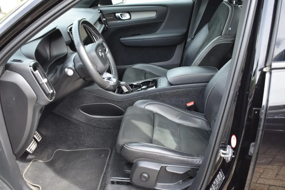 P8 AWD R-Design | Pano | 360 Camera | Harman Kardon |