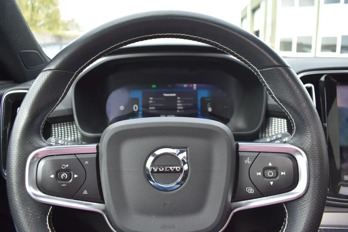 P8 AWD R-Design | Pano | 360 Camera | Harman Kardon |