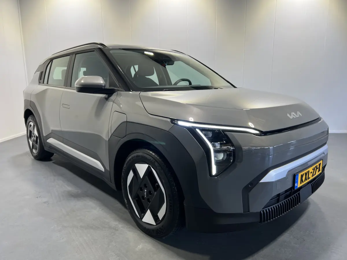 Air 81.4 kWh | Navigatie/Android/Apple Carplay | LM Velgen 17" | Cruise Control Adaptief | Achteruitrijcamera | Airco |