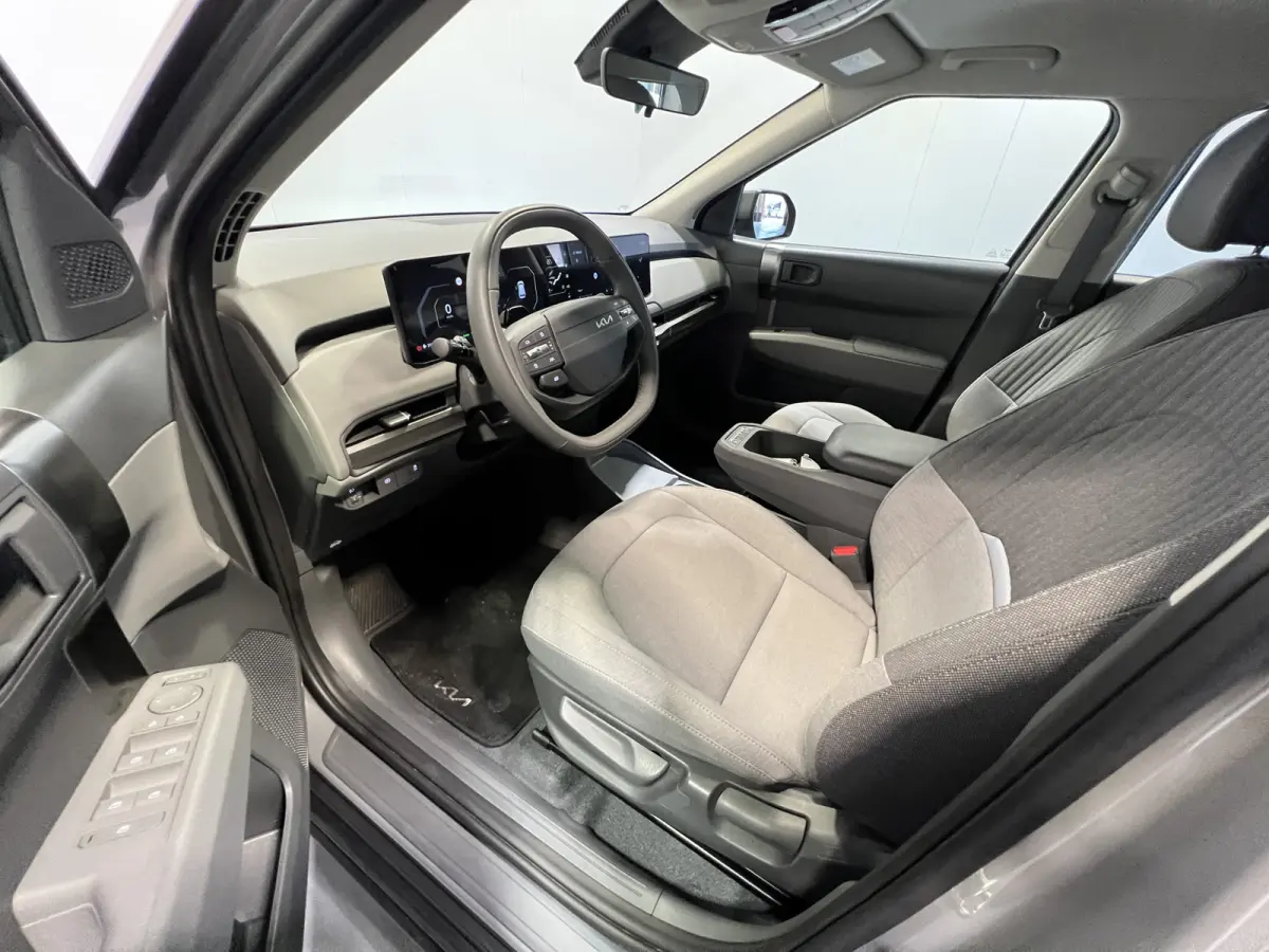 Air 81.4 kWh | Navigatie/Android/Apple Carplay | LM Velgen 17" | Cruise Control Adaptief | Achteruitrijcamera | Airco |
