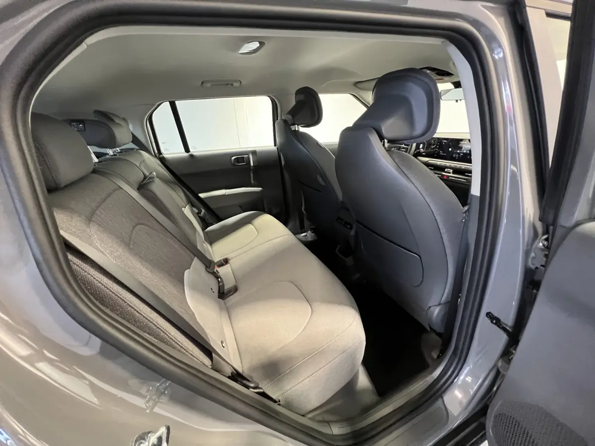Air 81.4 kWh | Navigatie/Android/Apple Carplay | LM Velgen 17" | Cruise Control Adaptief | Achteruitrijcamera | Airco |
