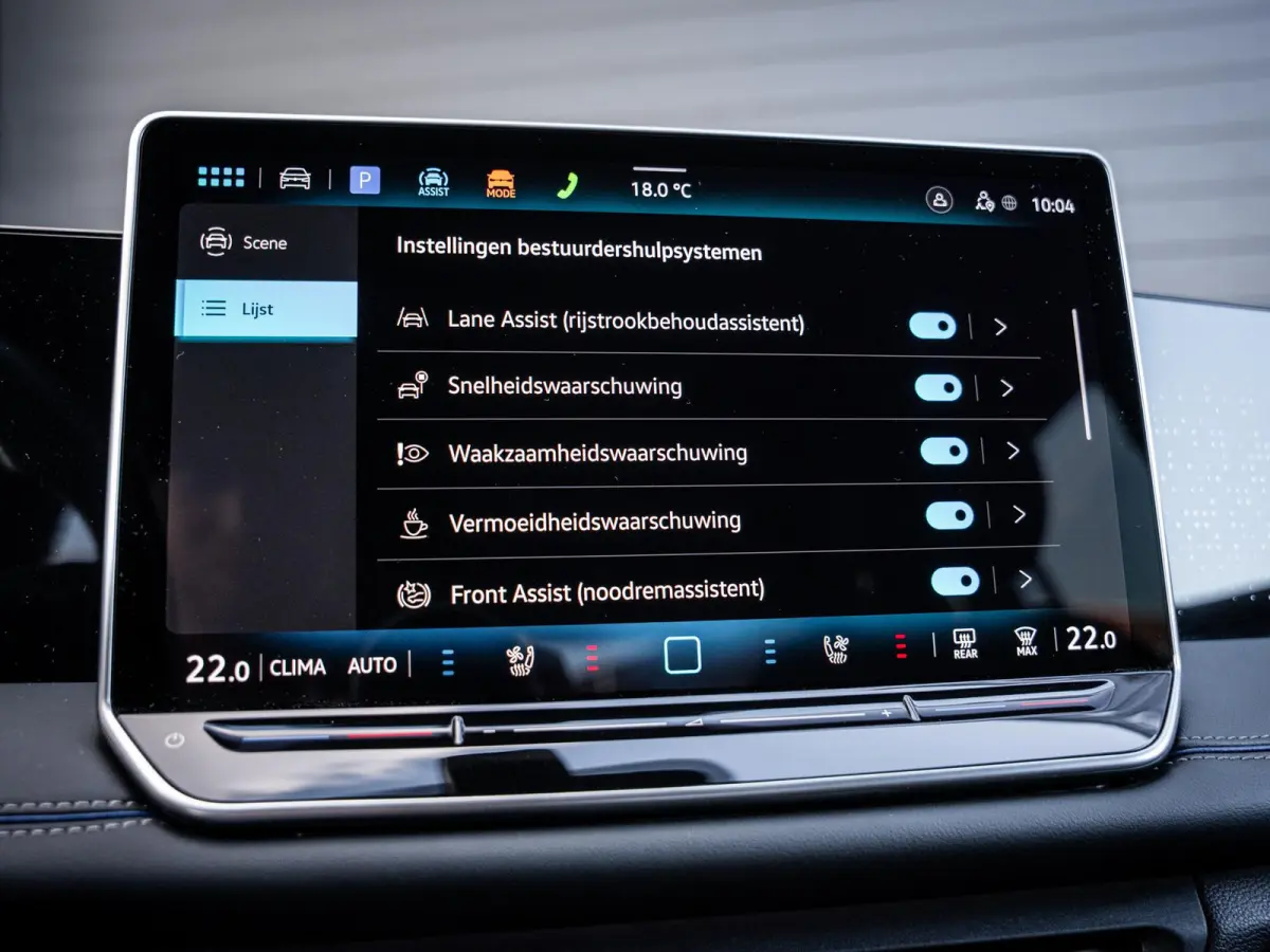 1.5 eTSI 3x R-Line Edition | Pano | Memory | Trekhaak l HUD