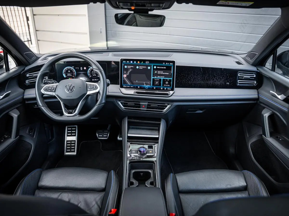 1.5 eTSI 3x R-Line Edition | Pano | Memory | Trekhaak l HUD