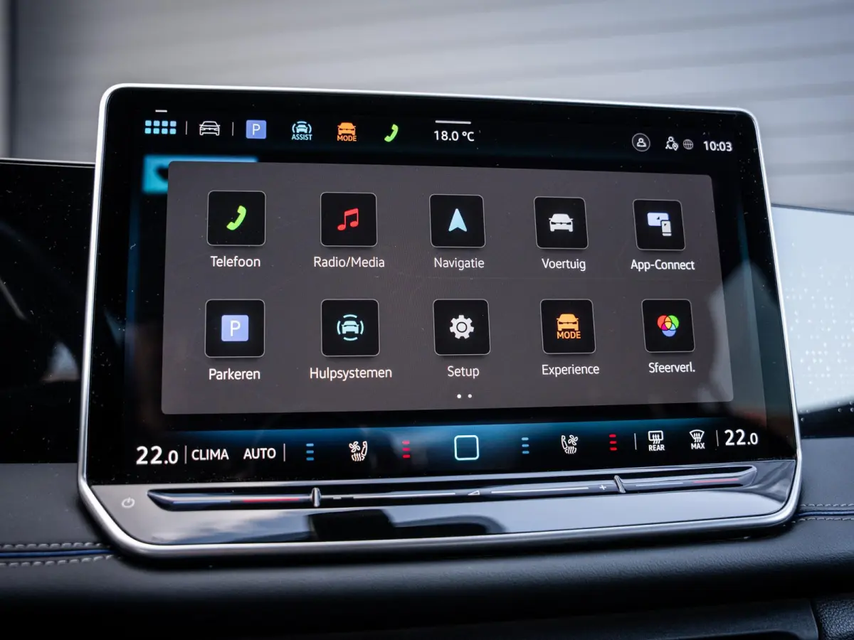 1.5 eTSI 3x R-Line Edition | Pano | Memory | Trekhaak l HUD