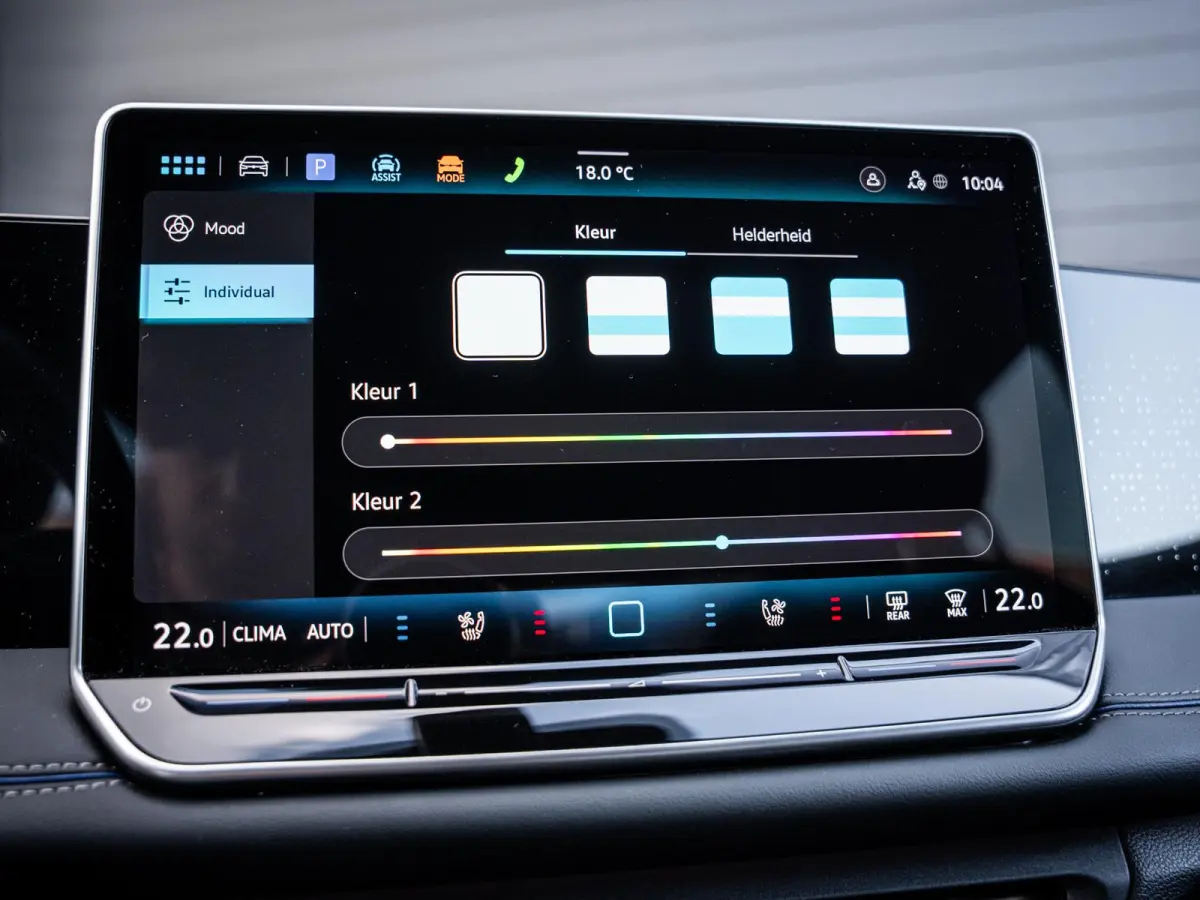 1.5 eTSI 3x R-Line Edition | Pano | Memory | Trekhaak l HUD