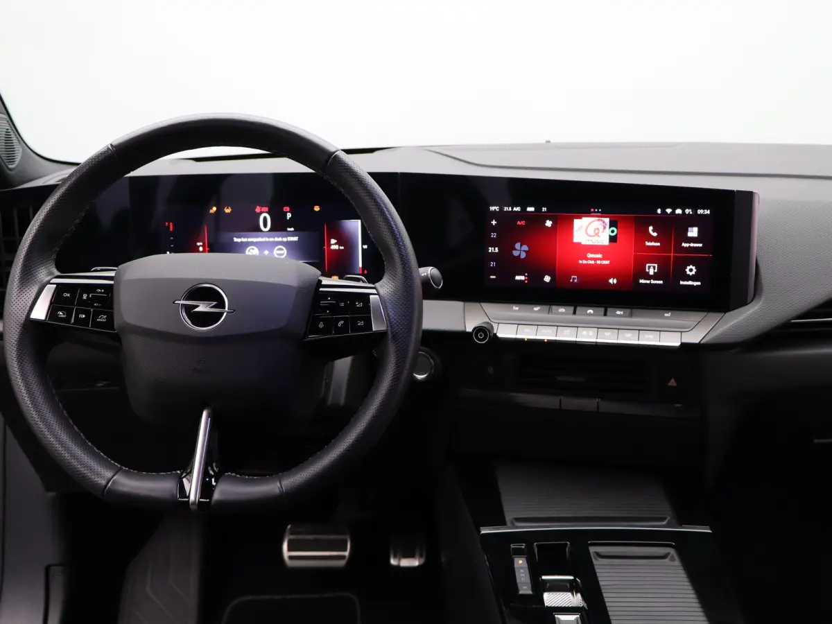 1.2 Turbo GS Trekhaak | All-seasons | Apple Carplay/Android Auto|telefoonintegratie premium | Cruise control adaptief met Stop&Go | Electronic climate controle