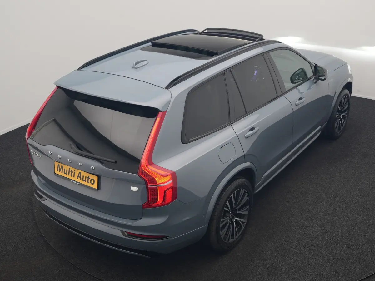 Recharge AWD Plus Dark Long Range 7 Persoons PHEV 456pk Dealer O.H | Trekhaak Af Fabriek | Panodak | Adaptive Cruise | 360 Camera | Harman / Kardon | Lederen Sportstoelen Memory & Verwarmd |