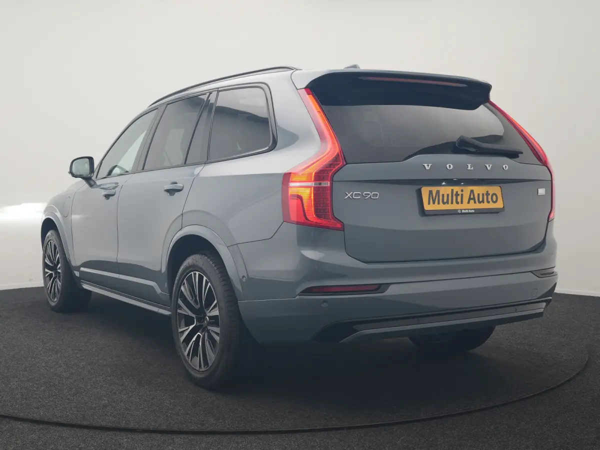 Recharge AWD Plus Dark Long Range 7 Persoons PHEV 456pk Dealer O.H | Trekhaak Af Fabriek | Panodak | Adaptive Cruise | 360 Camera | Harman / Kardon | Lederen Sportstoelen Memory & Verwarmd |