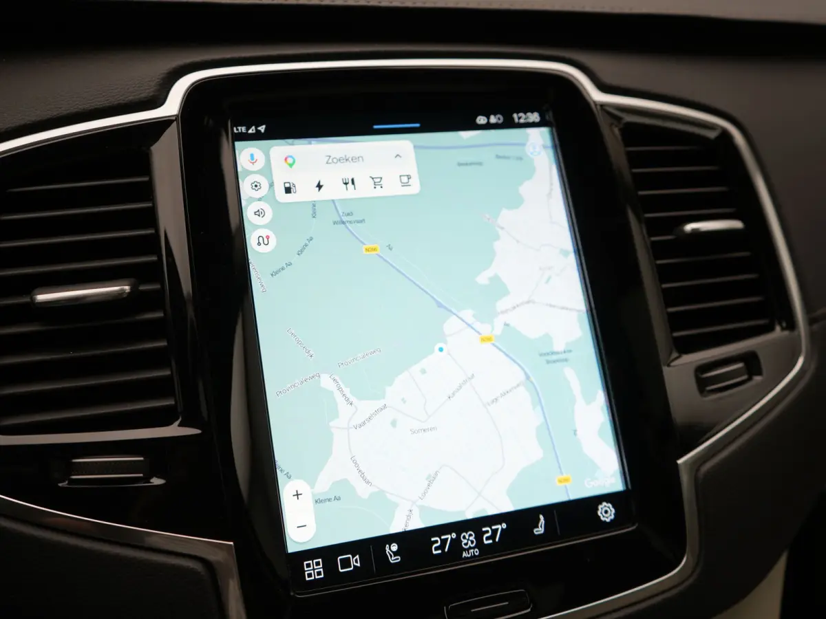 Recharge AWD Plus Dark Long Range 7 Persoons PHEV 456pk Dealer O.H | Trekhaak Af Fabriek | Panodak | Adaptive Cruise | 360 Camera | Harman / Kardon | Lederen Sportstoelen Memory & Verwarmd |