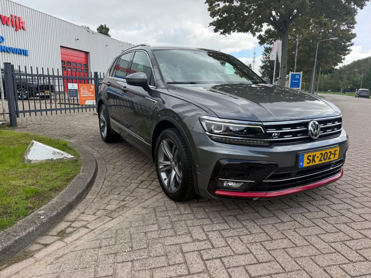 1.4 TSI R LINE BOVAG GARANTIE CARPLAY/PANO/NAVI