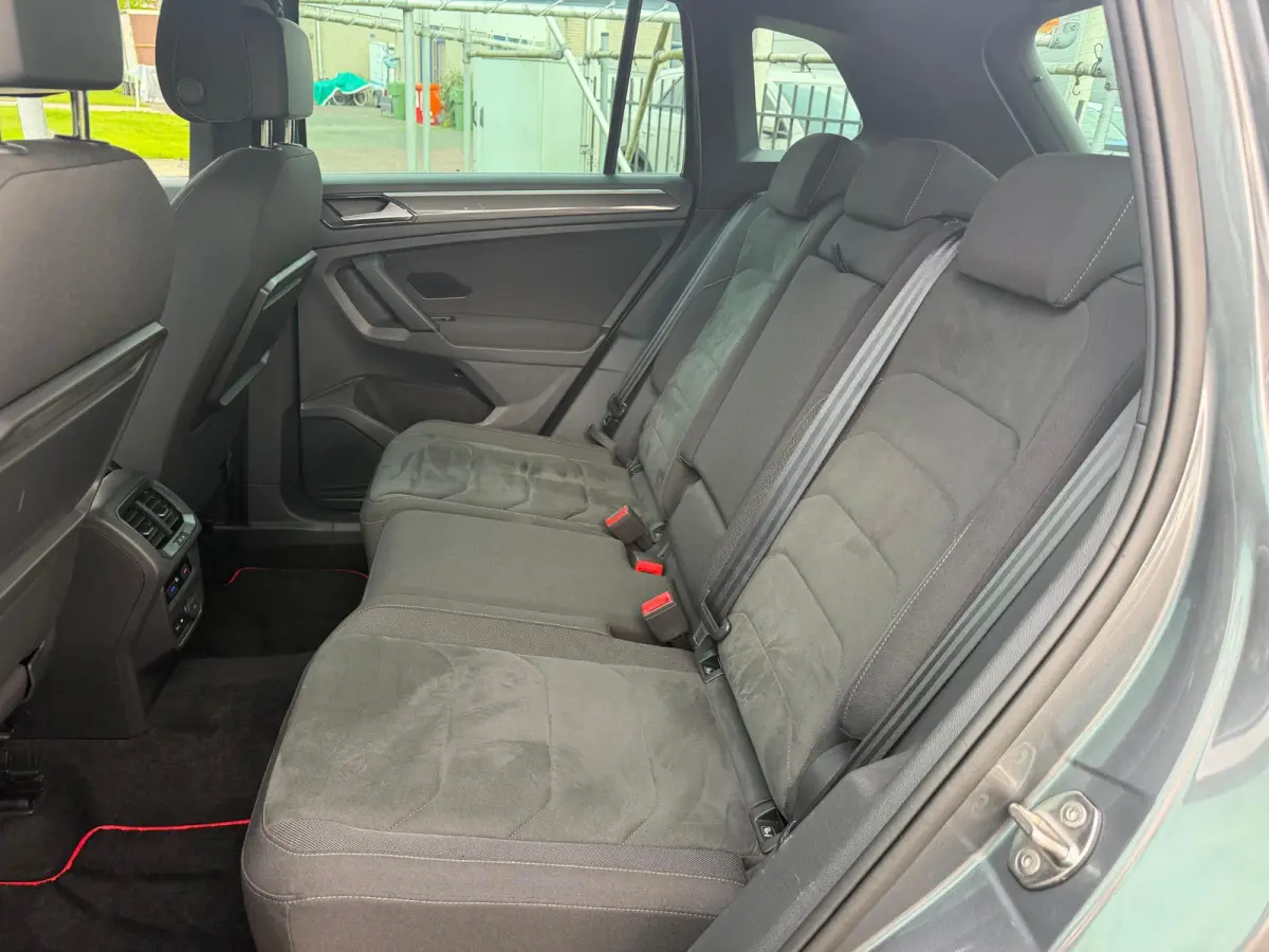1.4 TSI R LINE BOVAG GARANTIE CARPLAY/PANO/NAVI