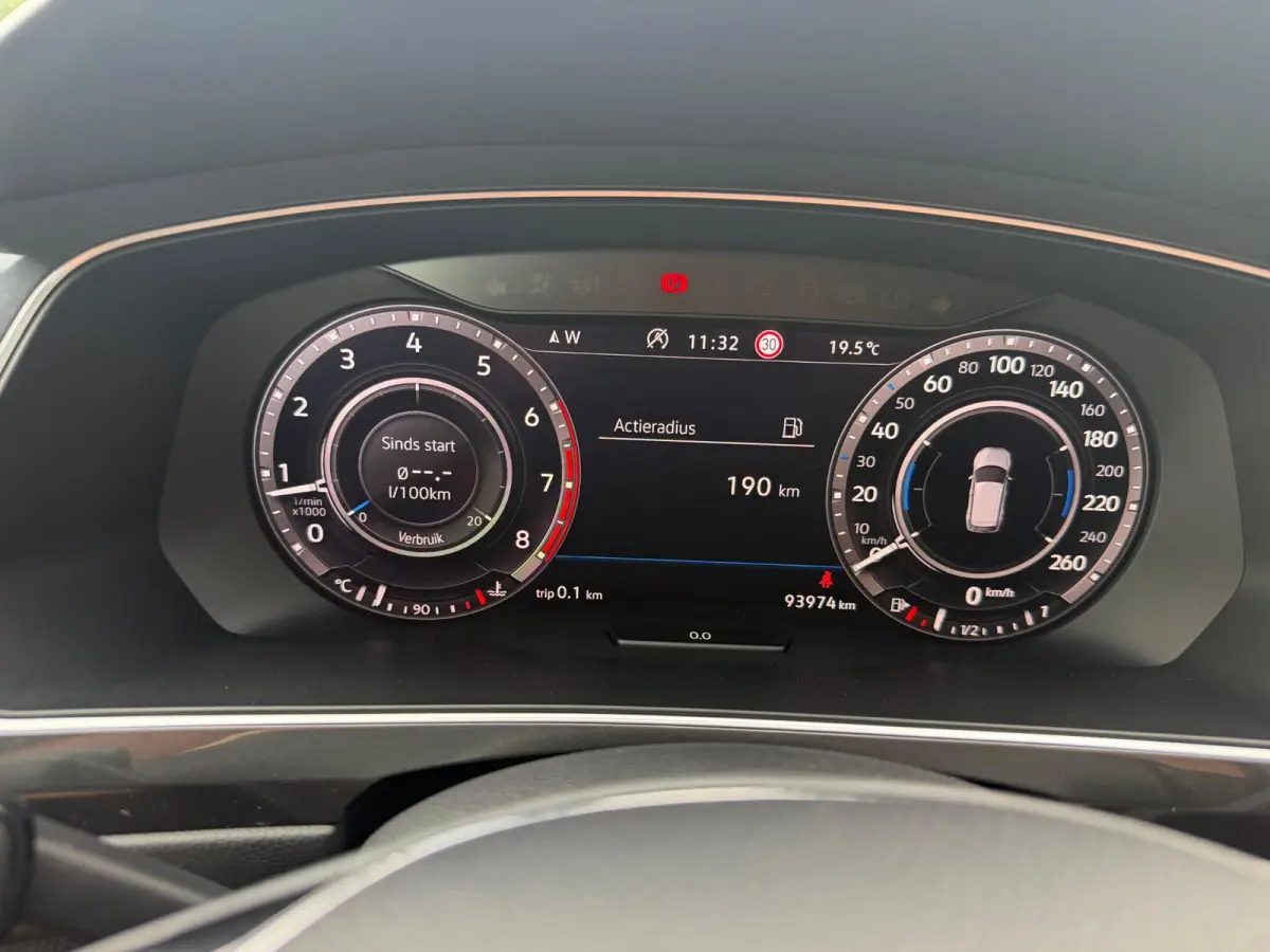 1.4 TSI R LINE BOVAG GARANTIE CARPLAY/PANO/NAVI