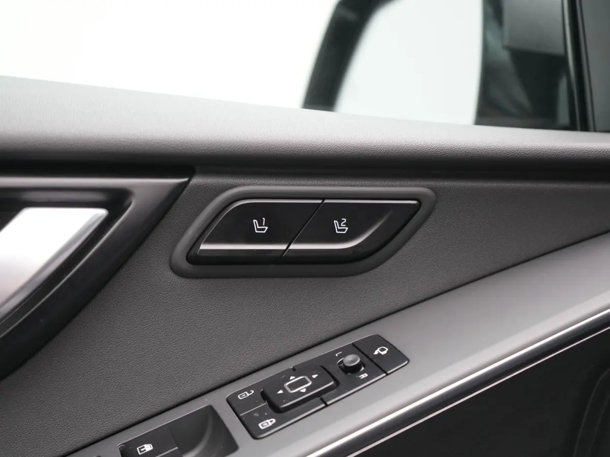 1.6 GDi ExecutiveLine PHEV 182pk Dealer O.H | Trekhaak Afn. | Adaptive Cruise | Head Up | Camera | Harman / Kardon | Lederen Sportstoelen Memory & Ventilatie | Blis | Keyless | Apple Carplay