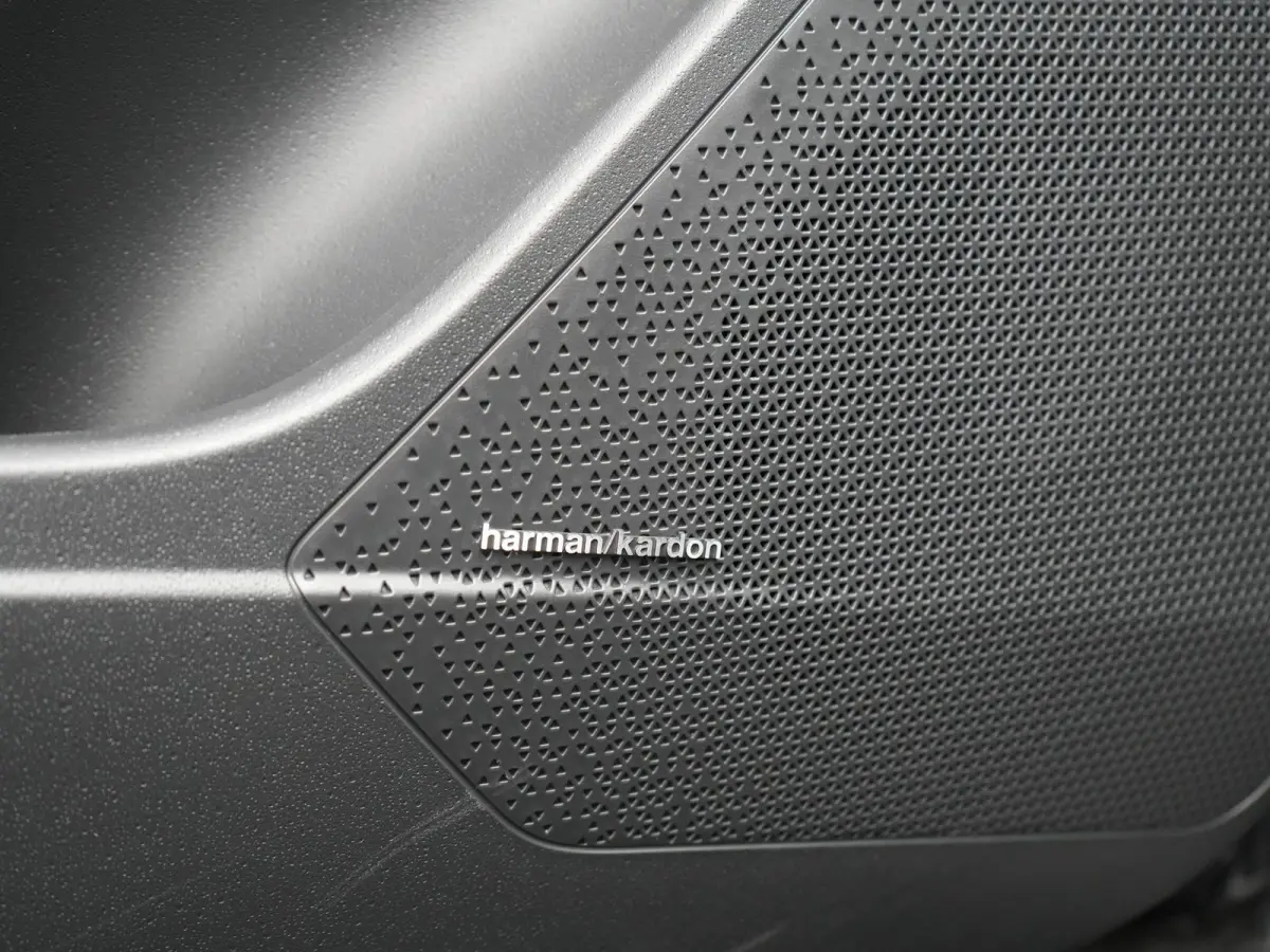 1.6 GDi ExecutiveLine PHEV 182pk Dealer O.H | Trekhaak Afn. | Adaptive Cruise | Head Up | Camera | Harman / Kardon | Lederen Sportstoelen Memory & Ventilatie | Blis | Keyless | Apple Carplay
