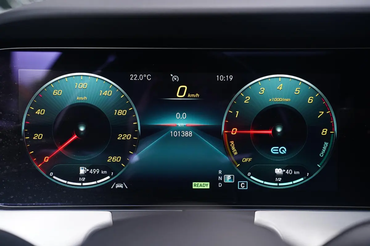 300 e AMG Line SOH 97% 1e Eig. NAP Panodak DAB-ontvangst sfeerverlichting Apple-carplay PDC v+a Private-glas Head-up Camera 360 Memory stoelen Burmester