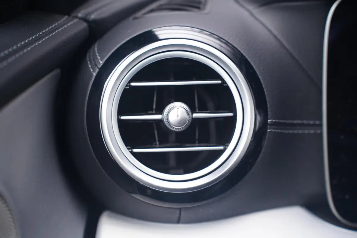 300 e AMG Line SOH 97% 1e Eig. NAP Panodak DAB-ontvangst sfeerverlichting Apple-carplay PDC v+a Private-glas Head-up Camera 360 Memory stoelen Burmester