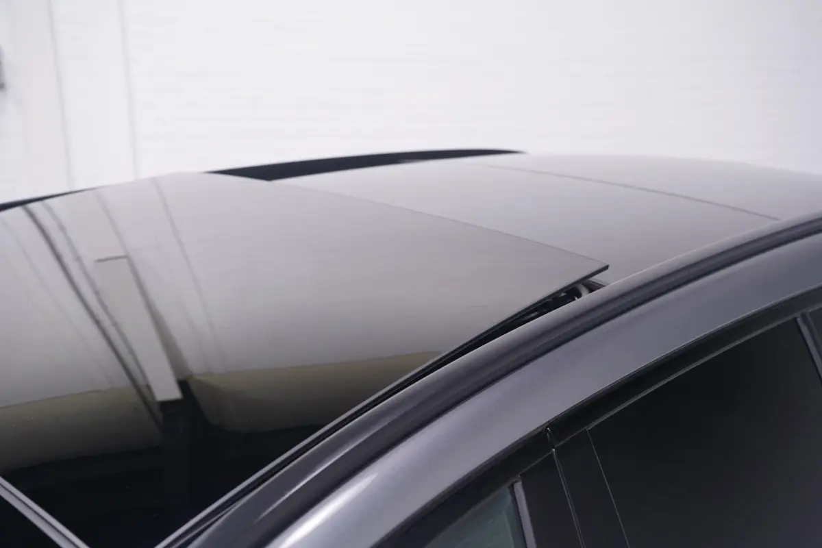 300 e AMG Line SOH 97% 1e Eig. NAP Panodak DAB-ontvangst sfeerverlichting Apple-carplay PDC v+a Private-glas Head-up Camera 360 Memory stoelen Burmester