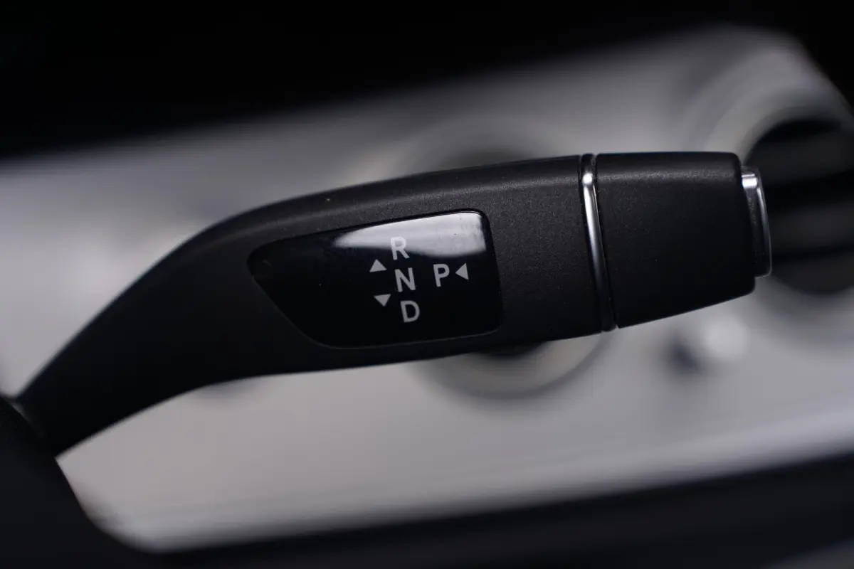 300 e AMG Line SOH 97% 1e Eig. NAP Panodak DAB-ontvangst sfeerverlichting Apple-carplay PDC v+a Private-glas Head-up Camera 360 Memory stoelen Burmester