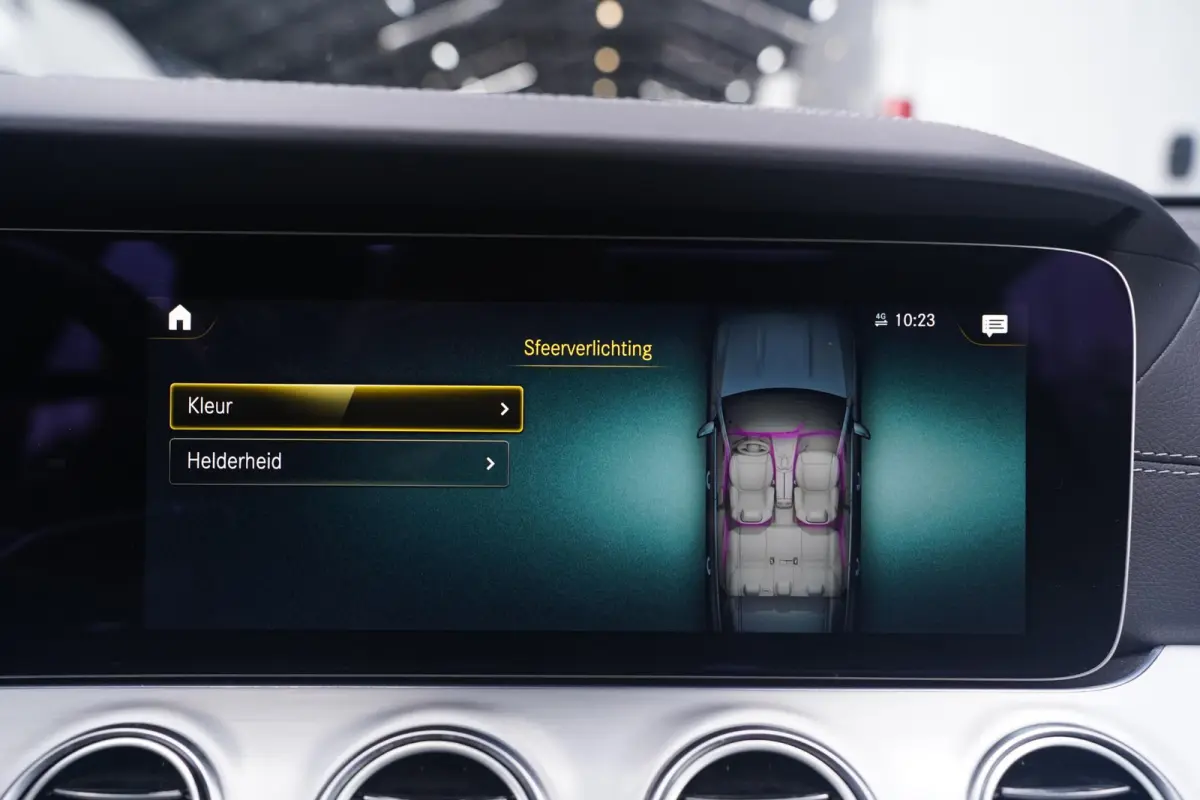 300 e AMG Line SOH 97% 1e Eig. NAP Panodak DAB-ontvangst sfeerverlichting Apple-carplay PDC v+a Private-glas Head-up Camera 360 Memory stoelen Burmester