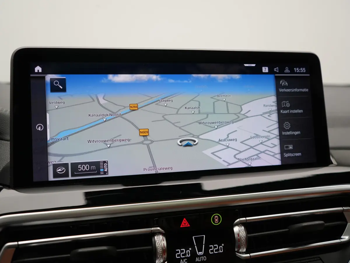 M Sport 80 kWh 286pk Dealer O.H | Panodak | Adaptive Cruise | Camera | Lederen Sportstoelen Memory & Verwarmd | Sfeerverlichting | Blis | Apple Carplay | Navigatie | DAB | 19"L.M