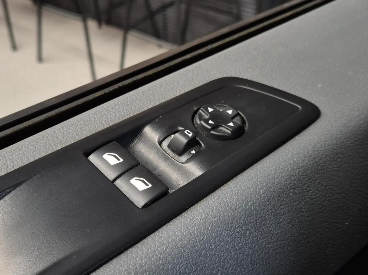 M 75kWh |9-PERS|PANO|APP|CRUISE|VERW.