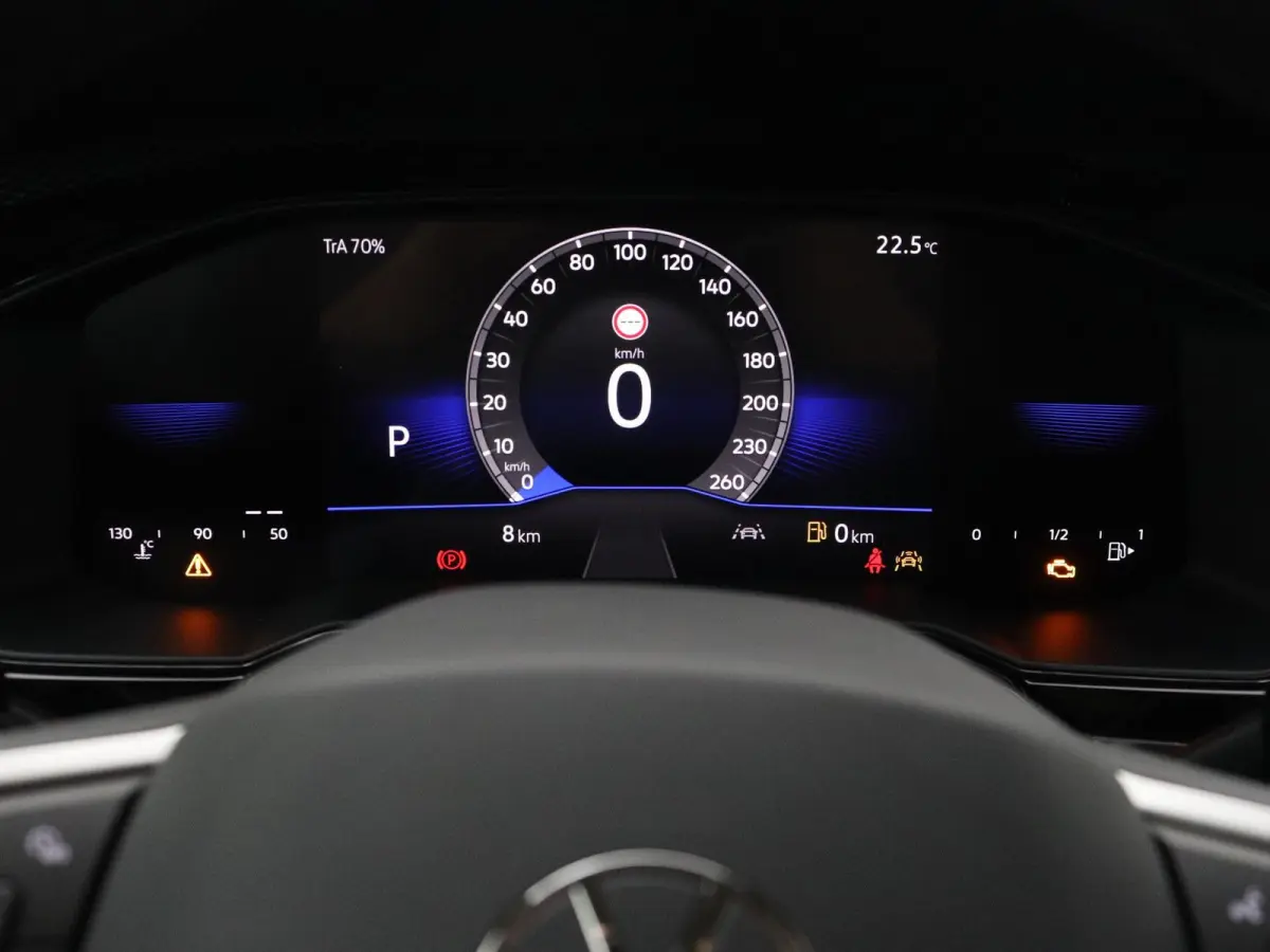 1.0 TSI Life Edition 95 PK | Keyless access | Apple Carplay draadloos | Camera | Navigatie | 15" Lichtmetalen velgen | LED Koplampen | Android Auto draadloos | Parkeersensoren | Adaptive cru