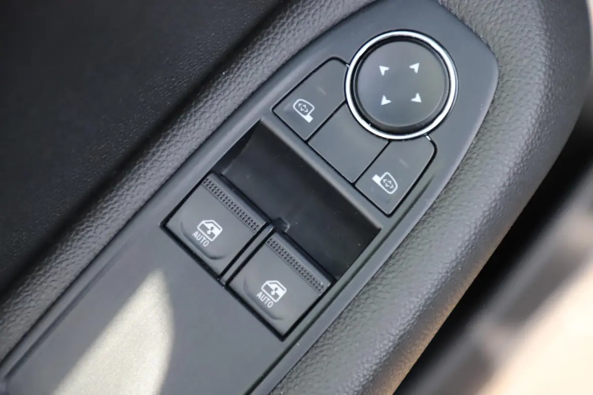 1.0 TCe 90 Equilibre Navigatie Carplay Android Airco Cruise Control LED Rijstrooksensor