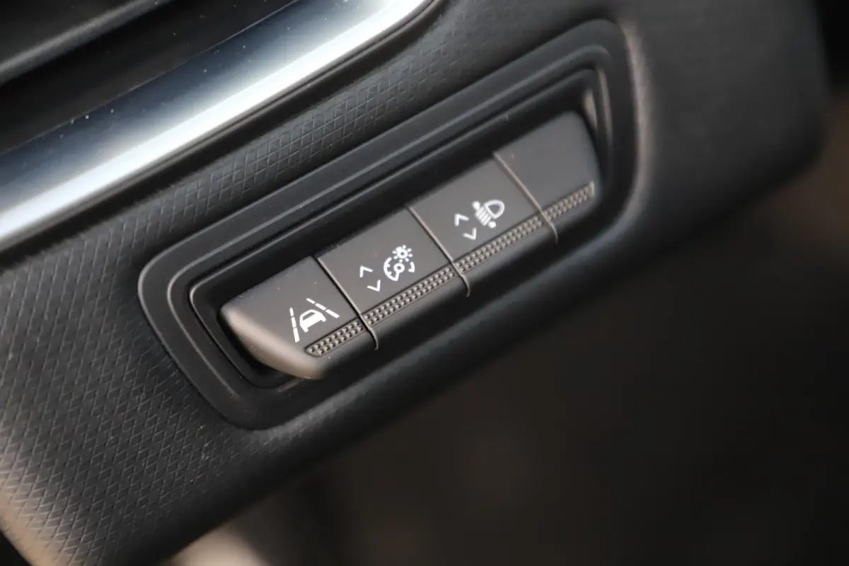 1.0 TCe 90 Equilibre Navigatie Carplay Android Airco Cruise Control LED Rijstrooksensor