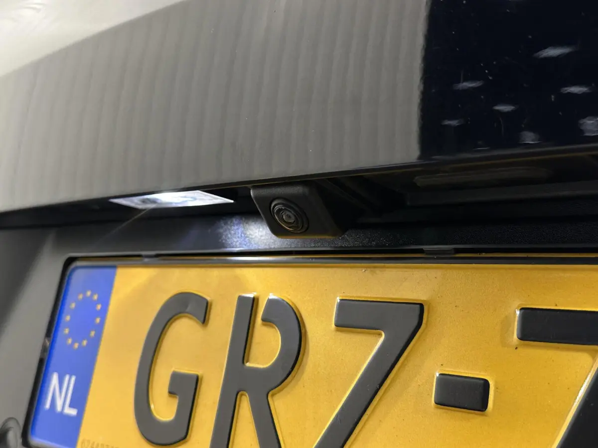 1.3 TCe 140 R.S Line PANO TREKHAAK LEER CAMERA CARPLAY NAVI.