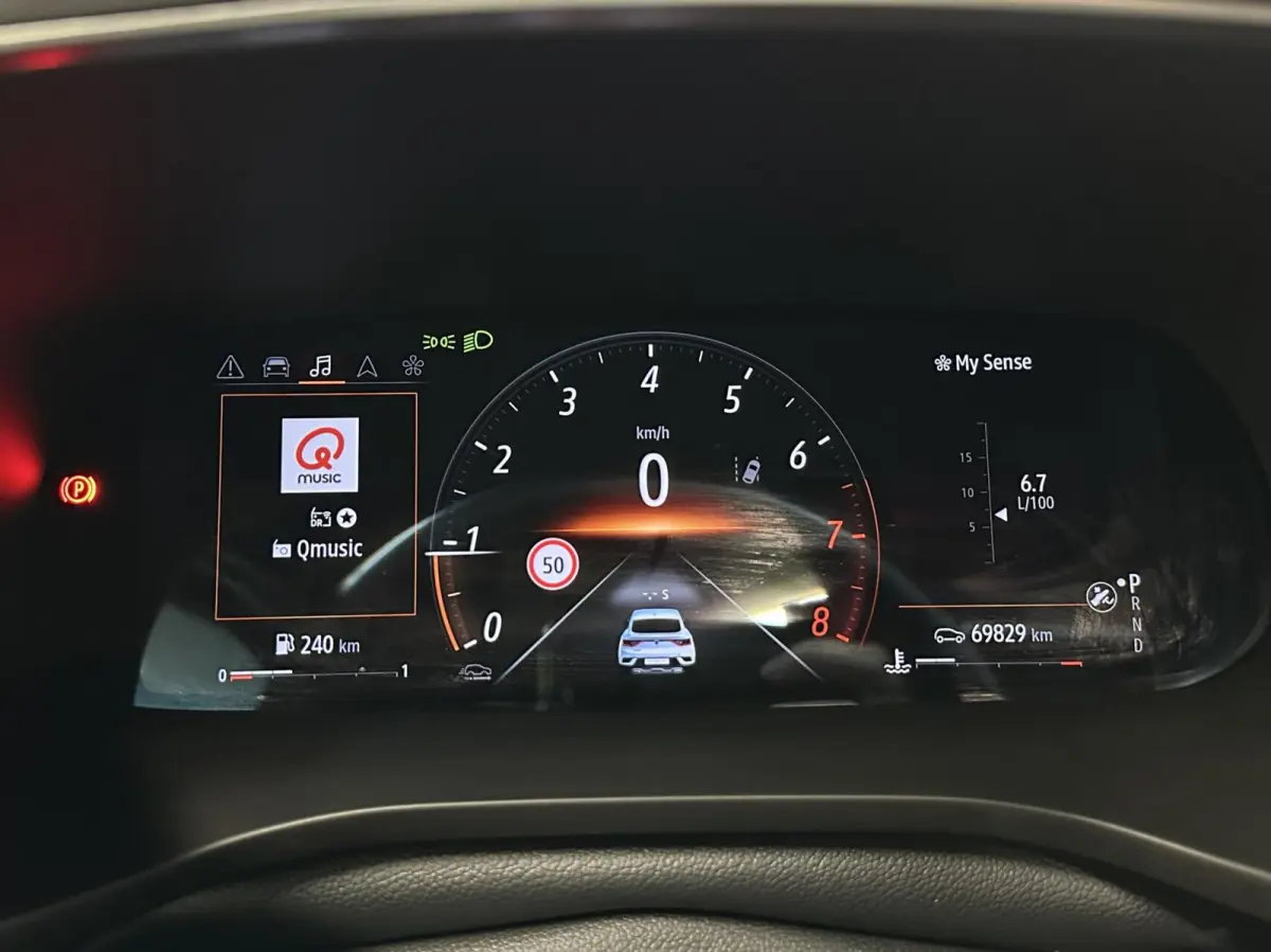 1.3 TCe 140 R.S Line PANO TREKHAAK LEER CAMERA CARPLAY NAVI.