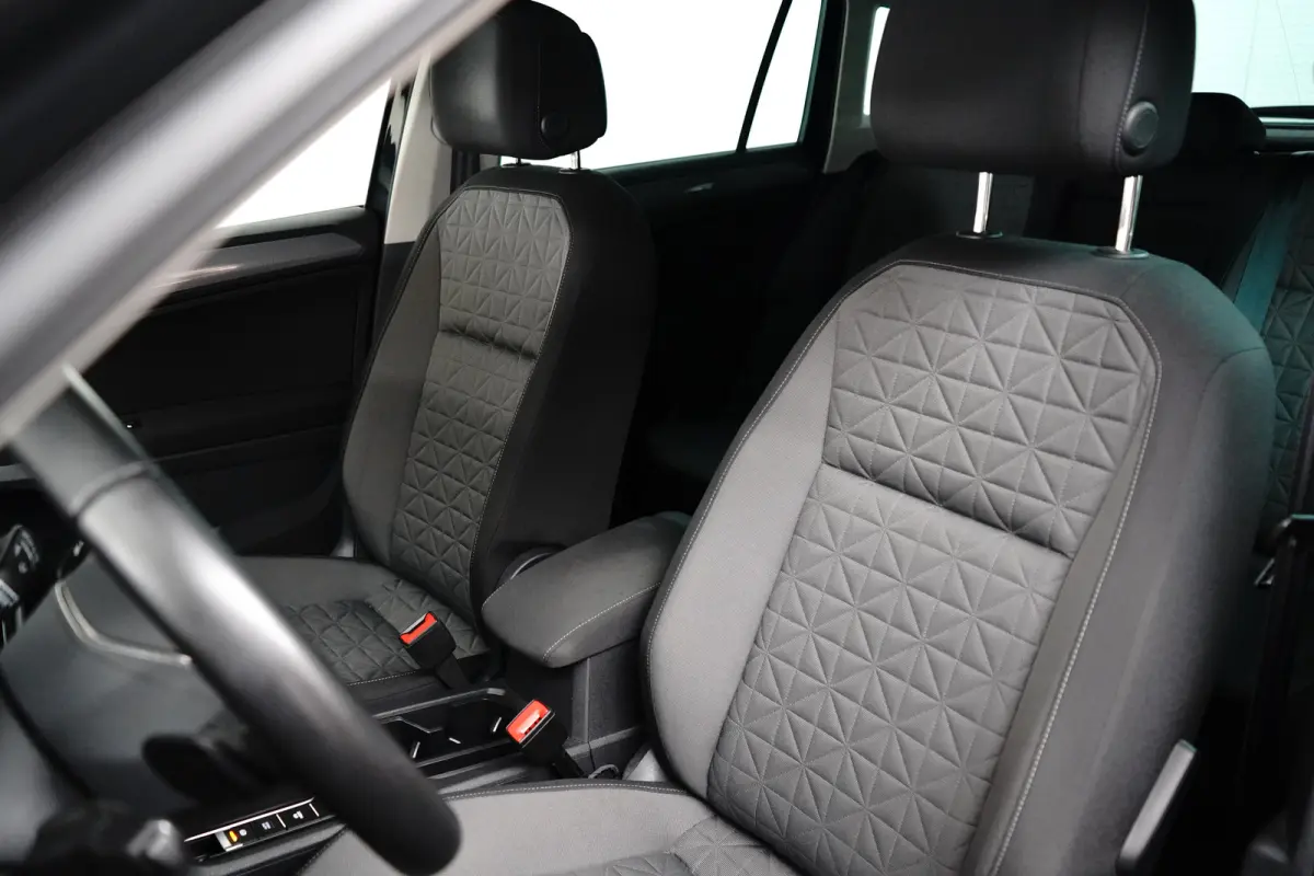 1.4 TSI DSG-6 245PK Life Edition | NAVIGATIE | CAMERA | AUTO A. KLEP | STOEL + STUURVERW. | APP. CONNECT | 17 INCH