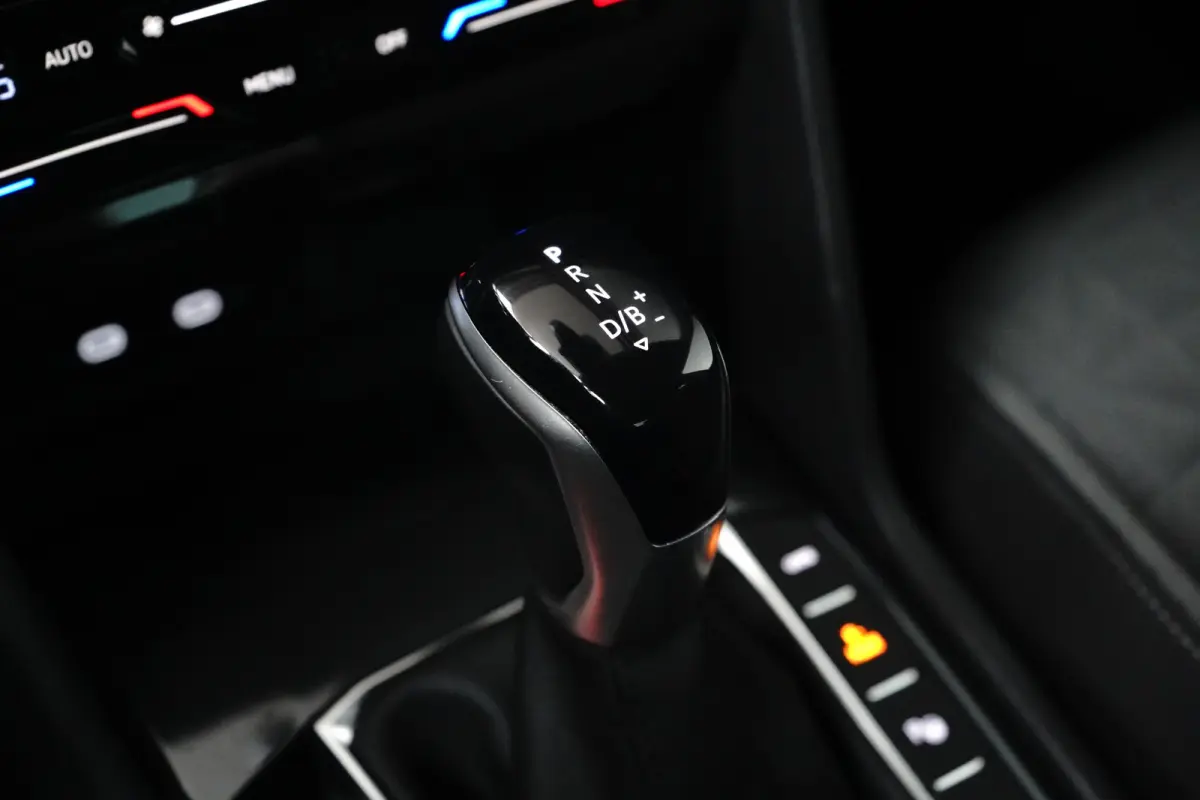 1.4 TSI DSG-6 245PK Life Edition | NAVIGATIE | CAMERA | AUTO A. KLEP | STOEL + STUURVERW. | APP. CONNECT | 17 INCH