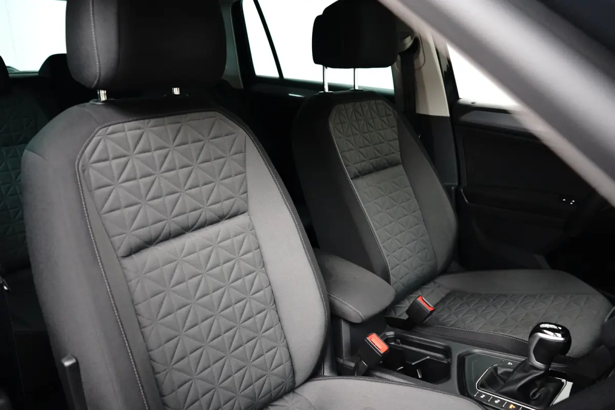 1.4 TSI DSG-6 245PK Life Edition | NAVIGATIE | CAMERA | AUTO A. KLEP | STOEL + STUURVERW. | APP. CONNECT | 17 INCH